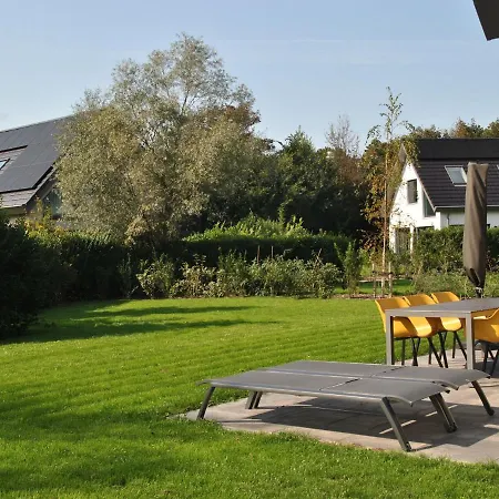 Feriehus In Texel Near National Park Dunes Westermient