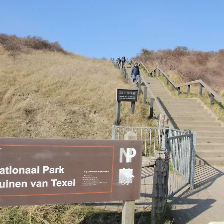 In Texel Near National Park Dunes 別荘 Westermient